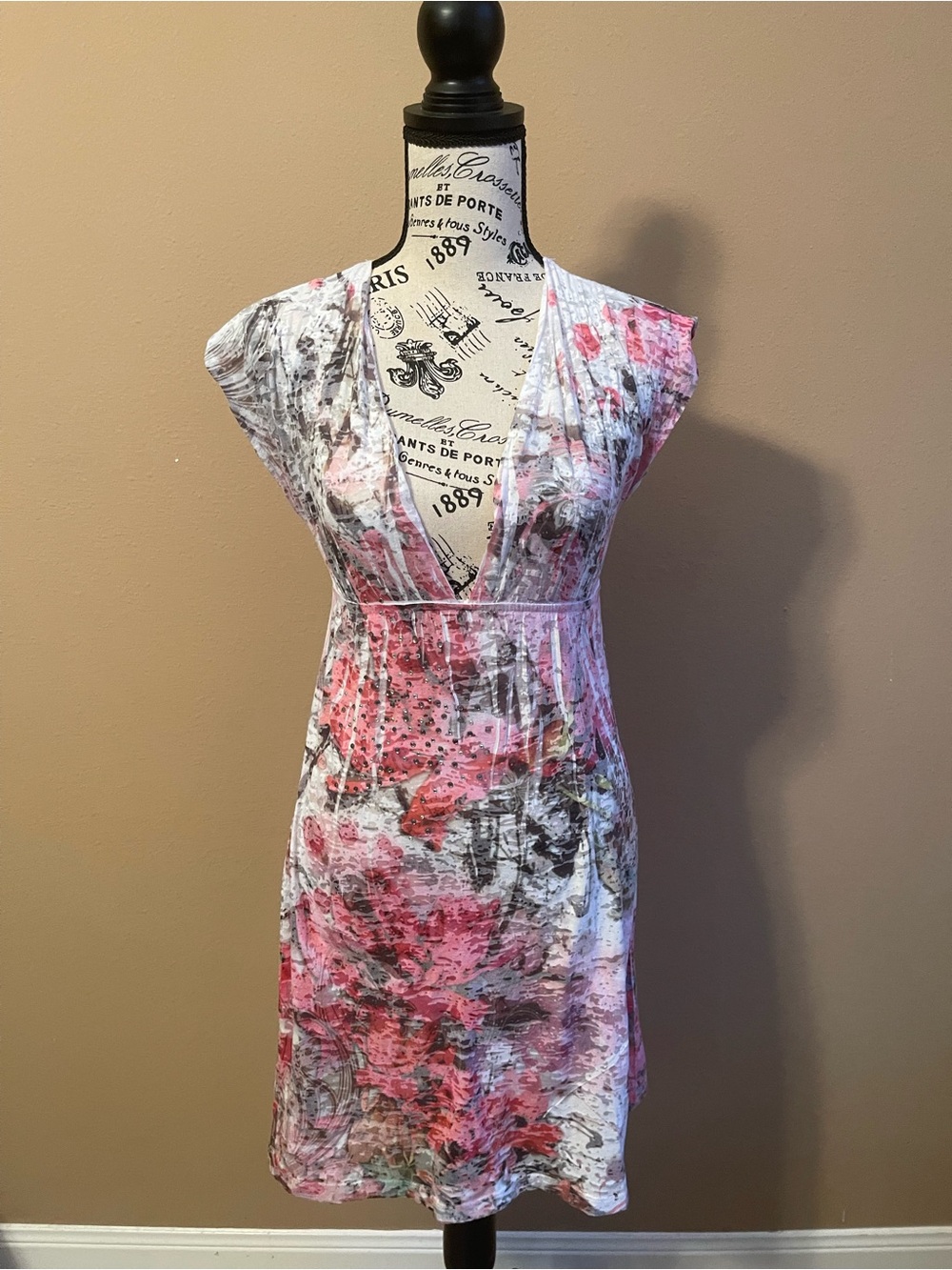 Women’s Pink Abstract Print V-Neck Dress/swim cover up